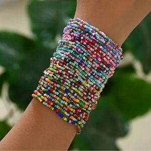 NEW! Bohemian Resin Bead Bracelets. 30 pieces.